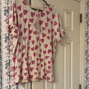 Magnolia Pearl heart tee OSFM